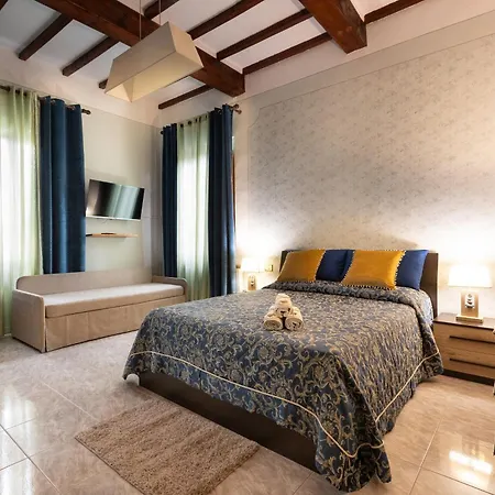 A Casa Di Franca Con Piscina Villa