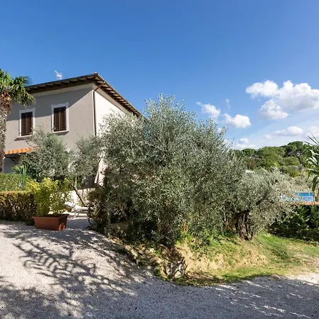 Villa A Casa Di Franca Con Piscina *