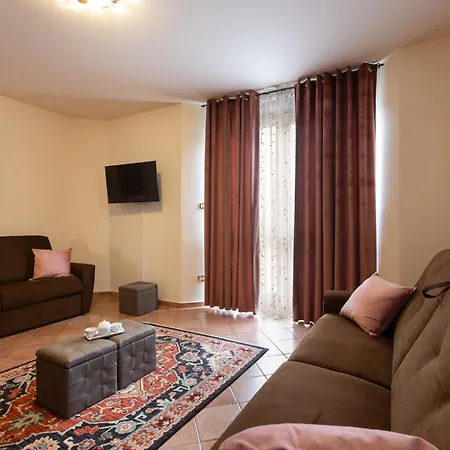A Casa Di Franca Con Piscina