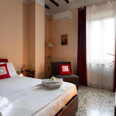 A Casa Di Franca Con Piscina *